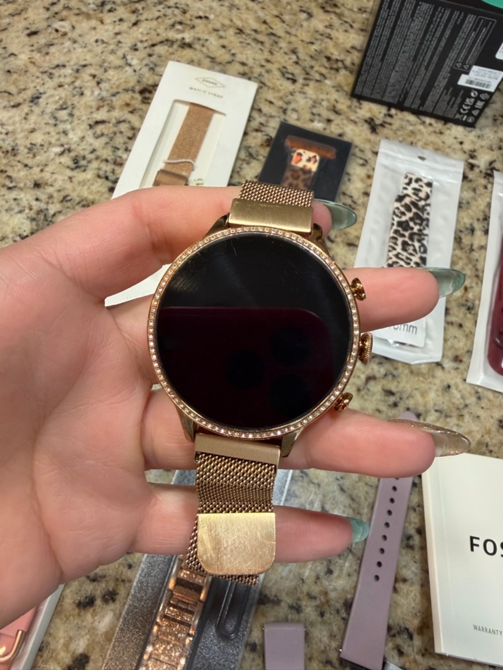 Fossil Smartwatch with Crystal rhinestones and accessories